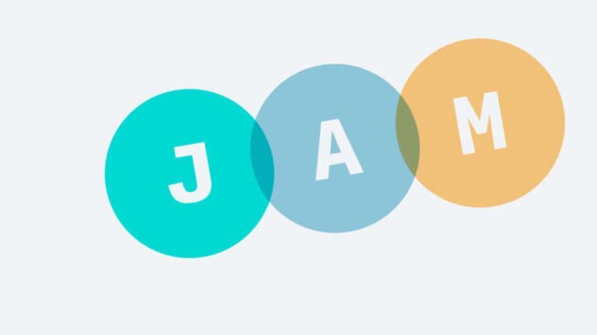 Маттиас Биильманн рассказывает о JAMStack на конференции.
